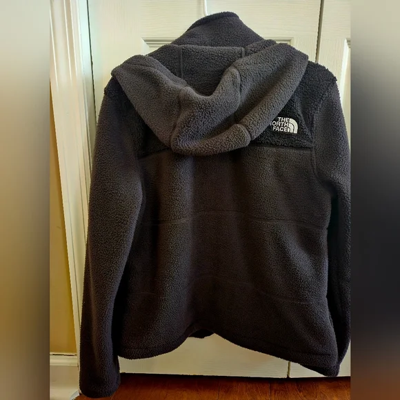 NWOT Black North Face Hooded Fleece Jacket, Sz M - Picture 7 of 7